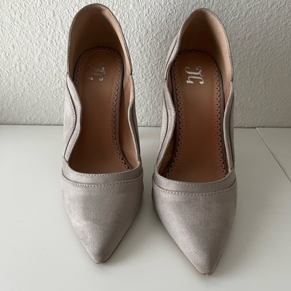 Gray Heels
